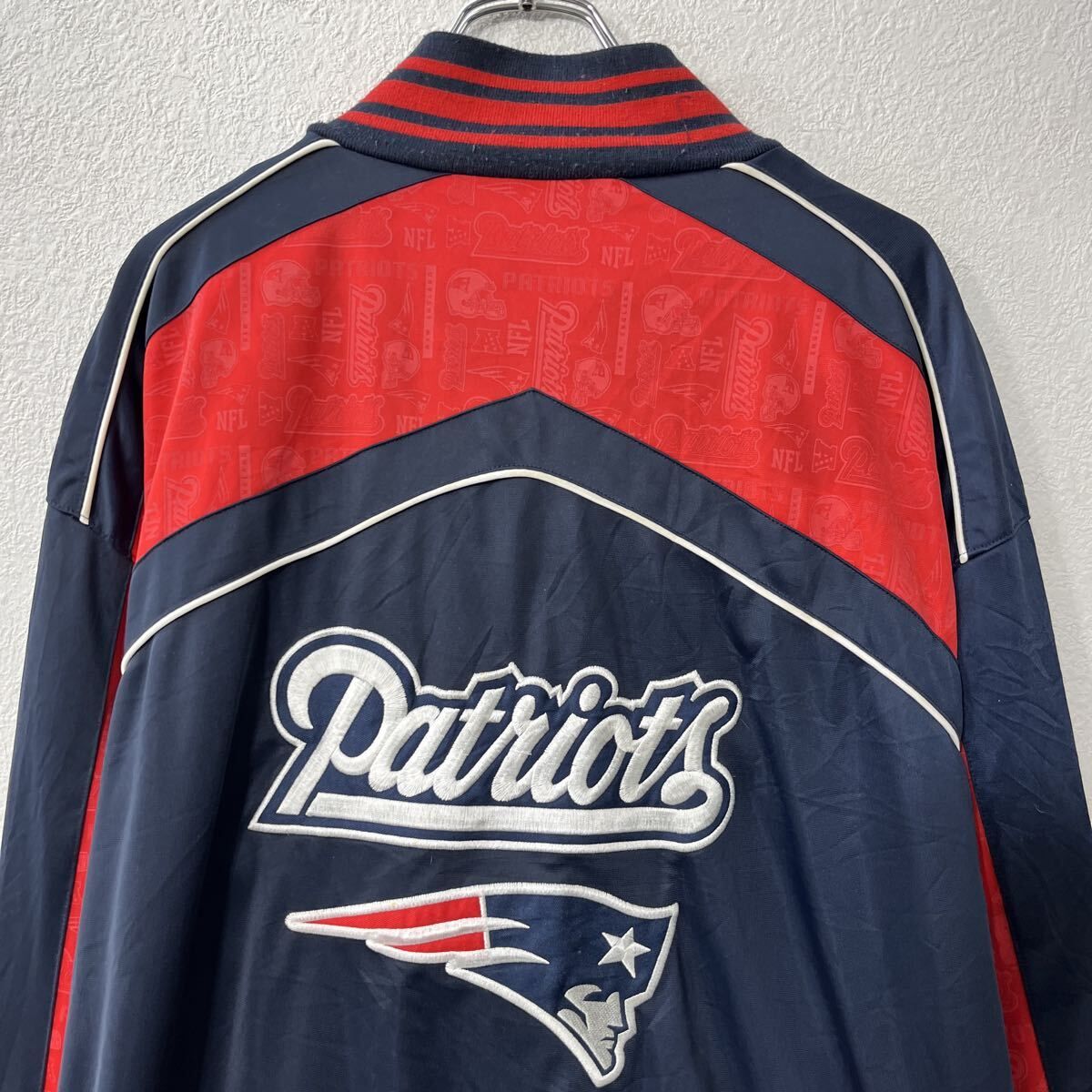 NFL TEAM APPAREL 『Patriots 』 プルオーバージャケット NFL TEAM APPAREL 『Patriots 』 プルオーバージャケット