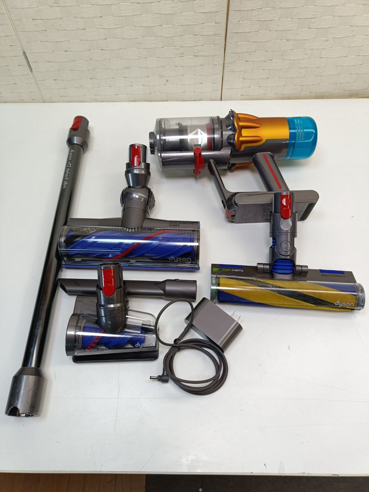 Dyson コードレス掃除機 ジャンク ジャンク品 ダイソン Dyson 掃除機 コードレスクリーナー SV10K/SV10D