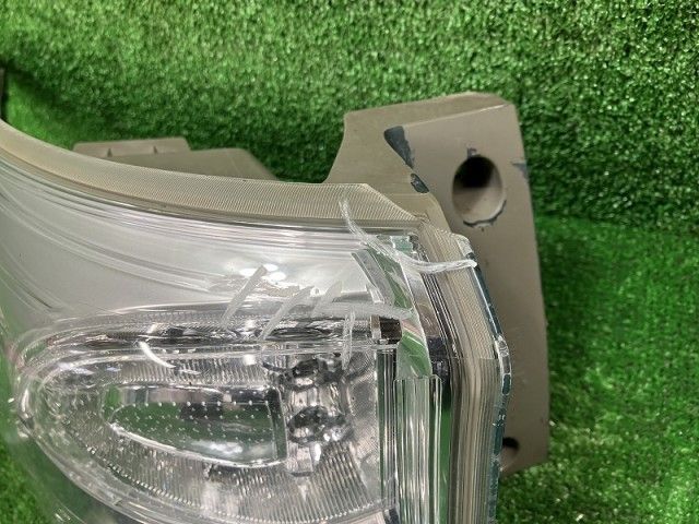 車 アウトランダー GG2W 左テールランプ・テールライト PHEV Gナビ
