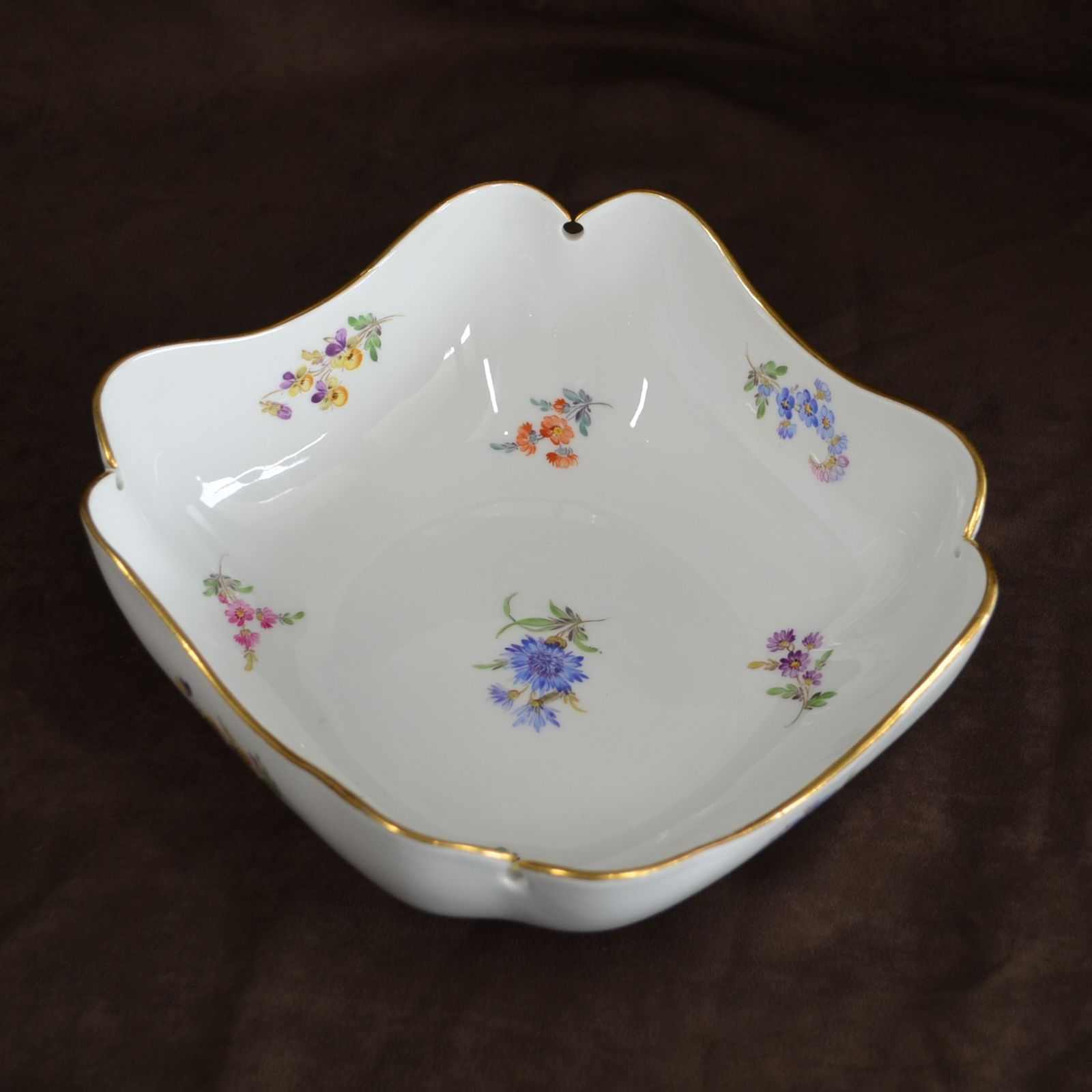 IM] マイセン スクエア ボウル 洋食器 磁器 散らし小花 金彩 双剣