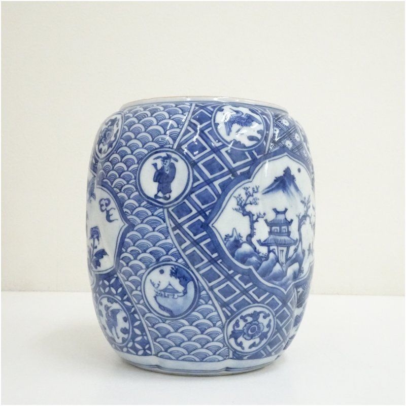 2412 五良大甫　呉祥瑞造　染付人物　水指　時代物 五良大甫呉祥瑞造 染付水指（保護箱） 水指し 茶道 茶道具 おしゃれ