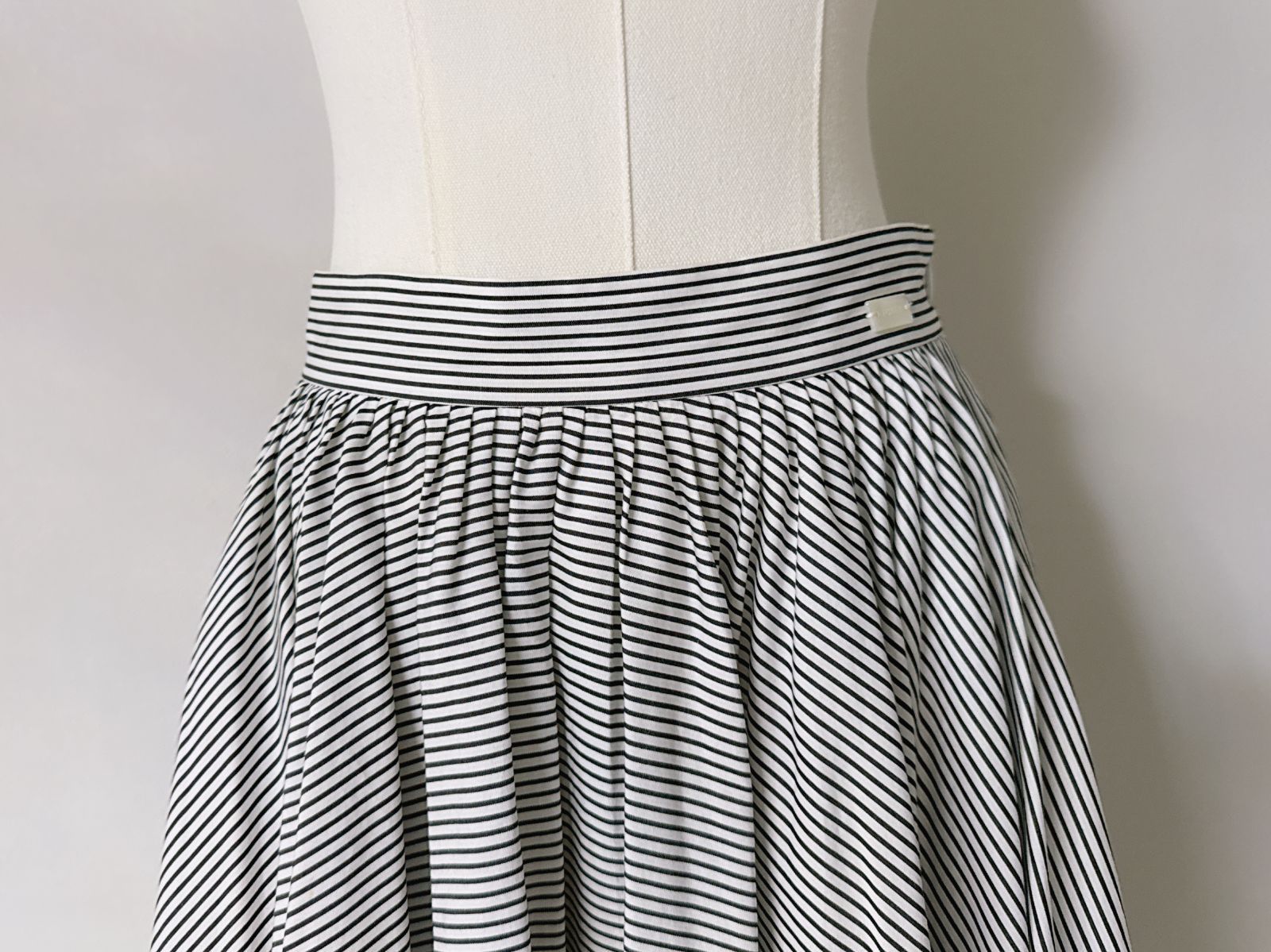 美品FOXEY/フォクシー Skirt(Stripe Circular) 34202 スカート