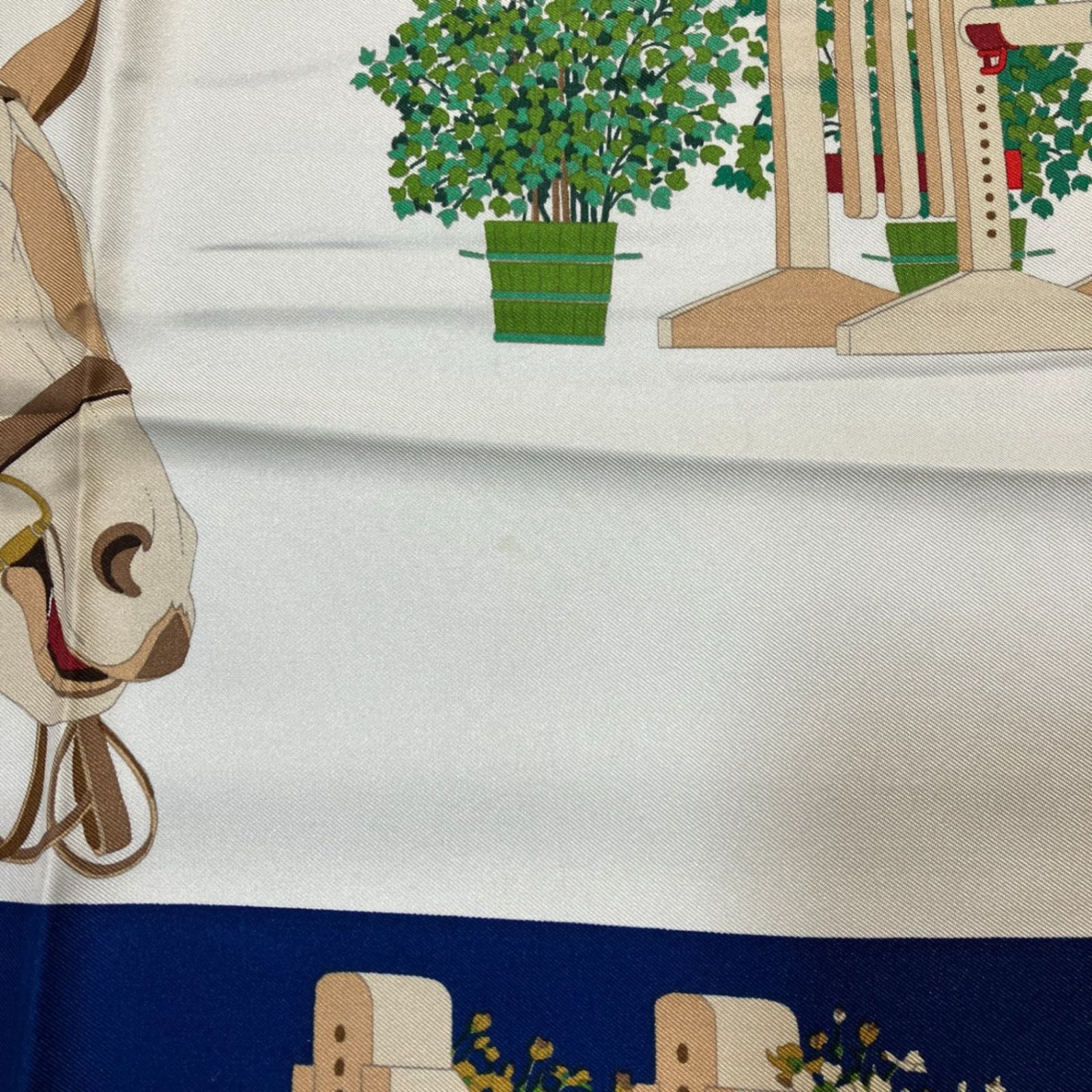 2511-174｜美品｜グッチ スカーフ シルク ネイビー タグあり - メルカリ