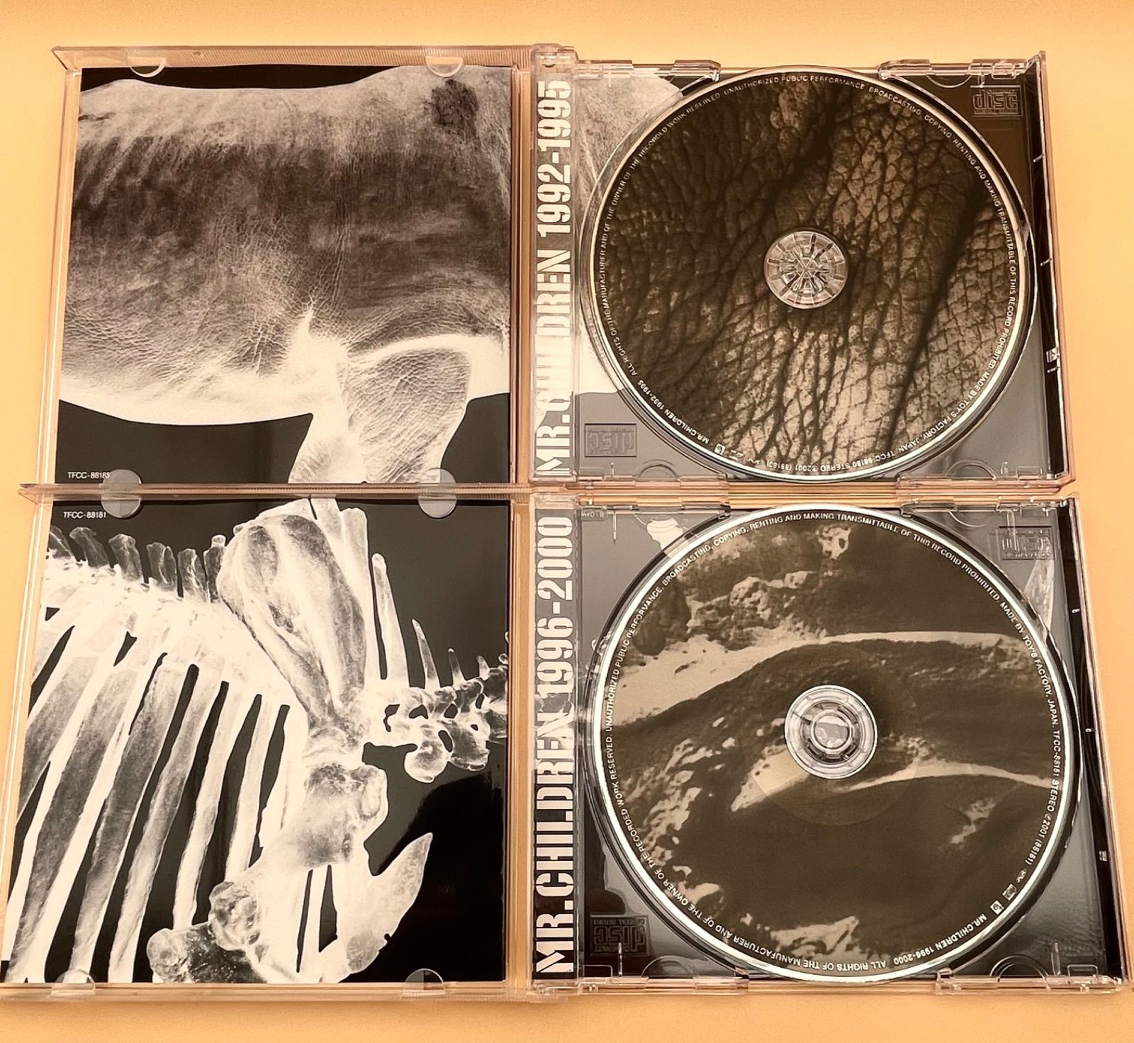 Mr.Children ベストアルバム肉・骨 発売日時の垂れ幕 hq720.jpg?sqp=-