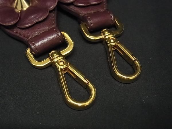 □美品□ FENDI フェンディ ストラップユー レザー フラワー スタッズ