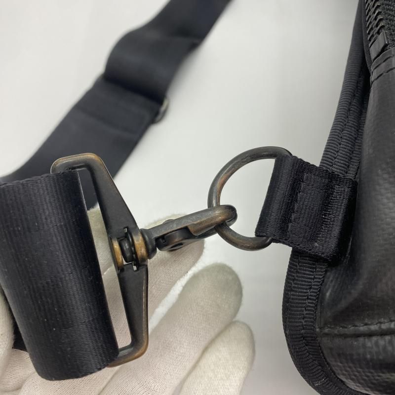 【中古】PORTER ヒート スリングショルダーバッグ 黒 マグライト欠品 ポーター[91][240091399591] 中古】PORTER ヒート スリングショルダーバッグ 黒 マグライト欠品