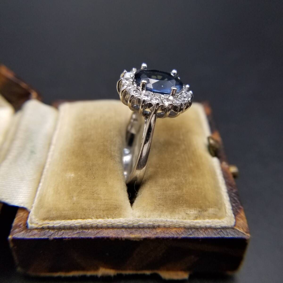 ロイヤルブルー オーバル ファセット 925 シルバー ヴィンテージ