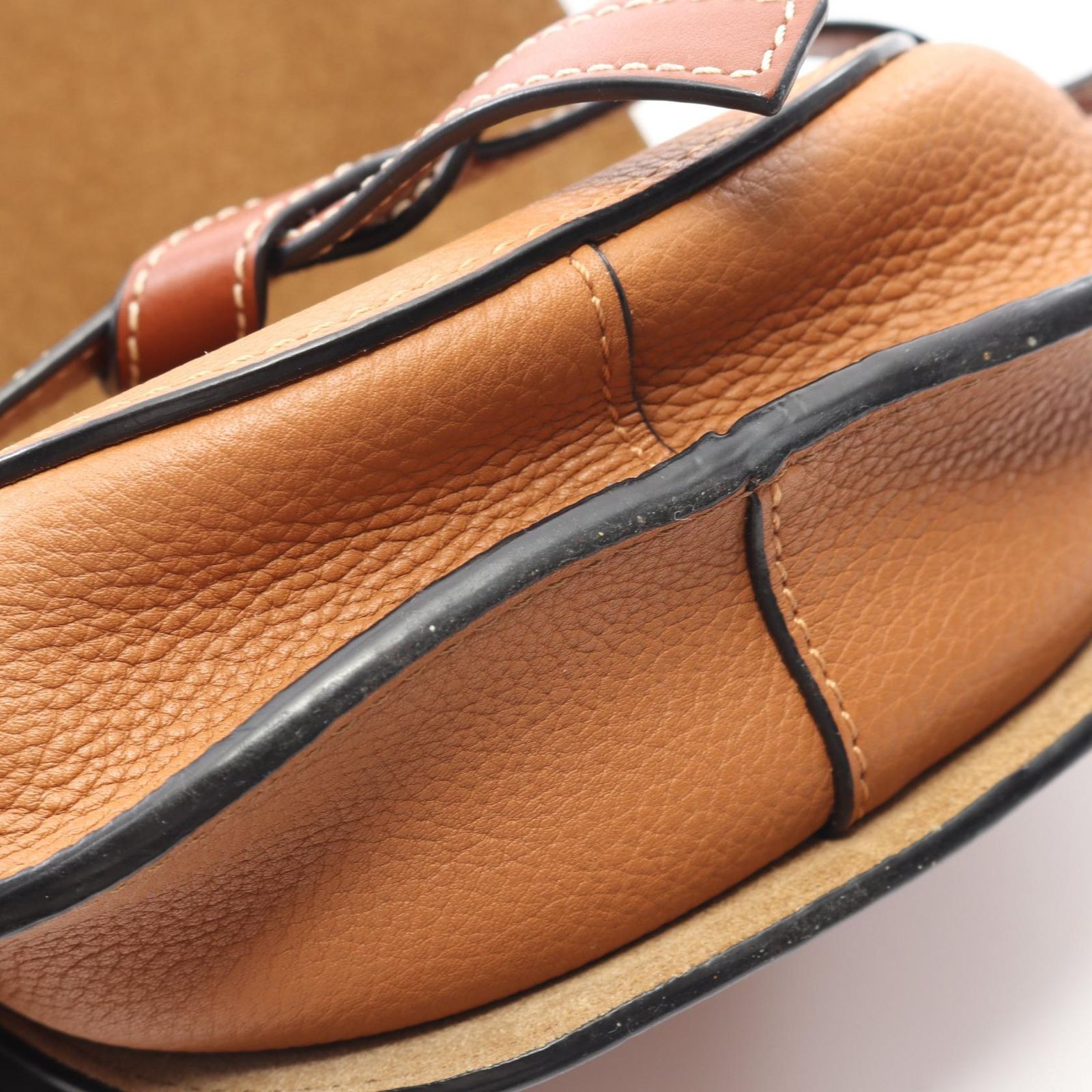 【USED品】LOEWE　ロエベ　ショルダーバッグ　ミニバッグ　キャメル　レザー ロエベ LOEWE ショルダーバッグ ゲートバッグ ミニ キャメル レザー