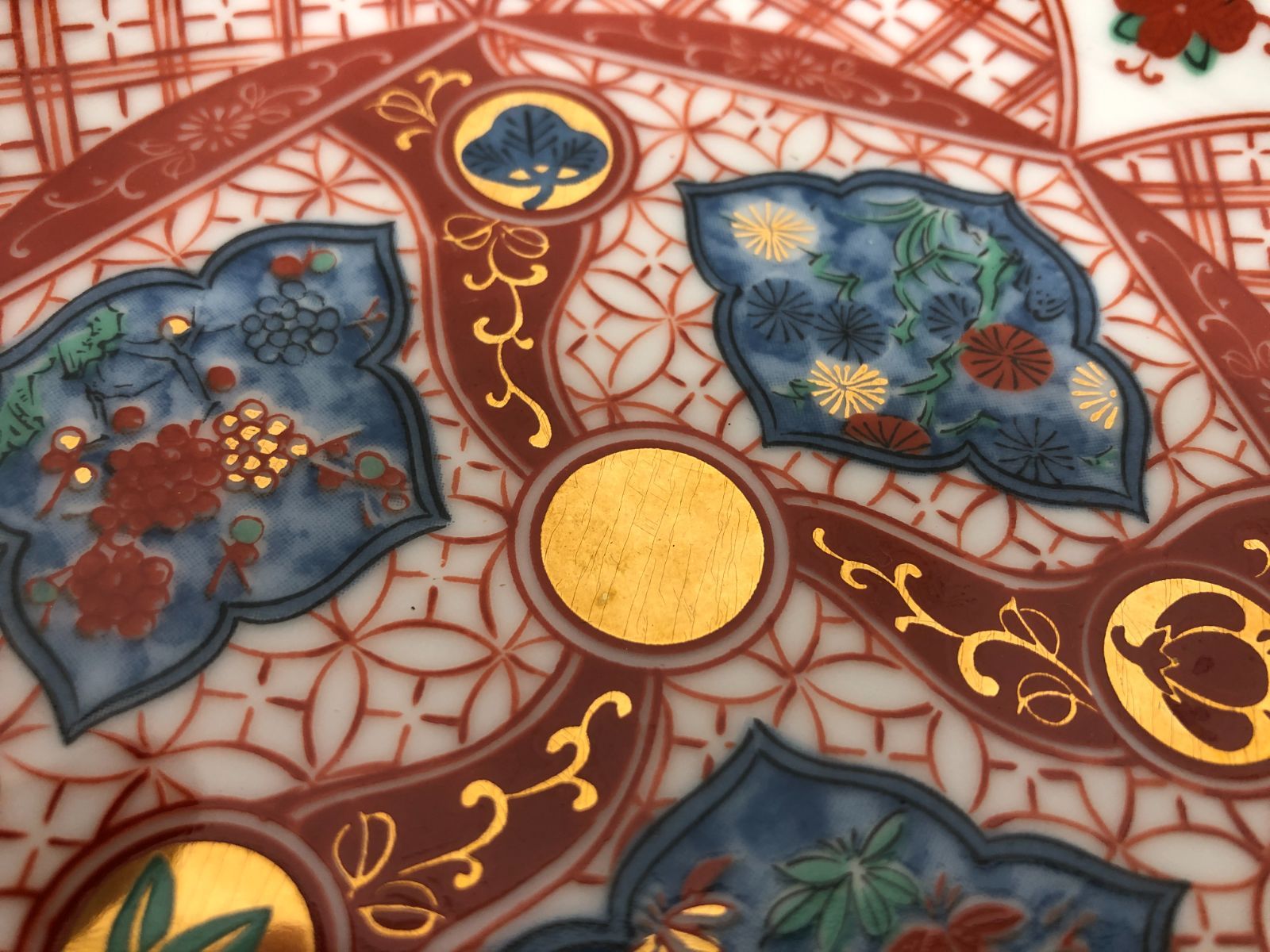 未使用保管品】大明成化年製 Mミ350 色絵染付皿 金襴朱彩 5客 - メルカリ