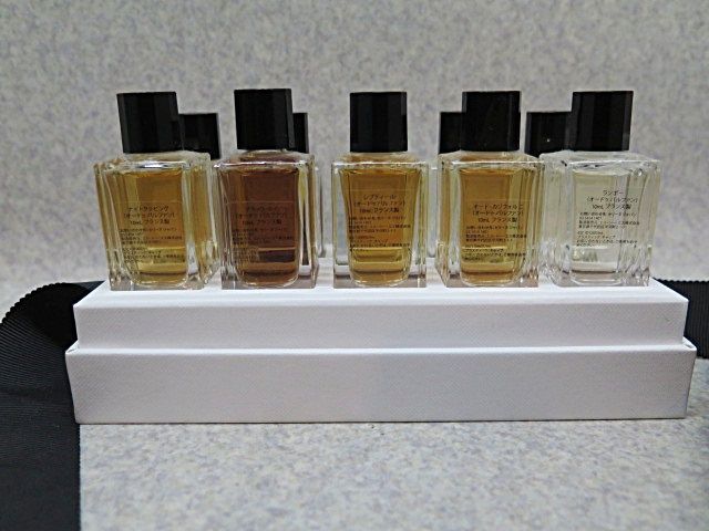 CELINE コフレミニアチュール Ⅱ10ml×10 セリーヌ - メルカリ