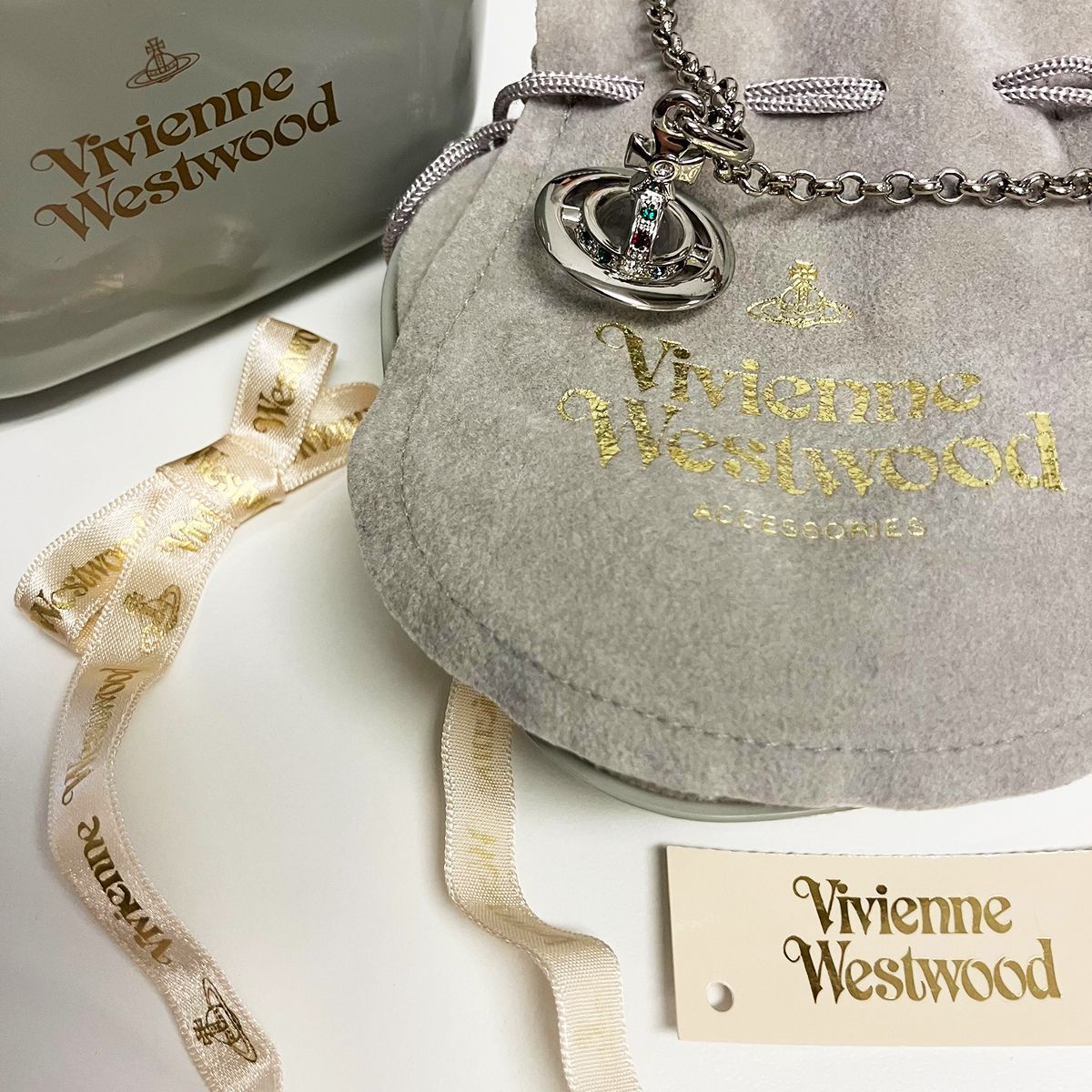Vivienne Westwood ヴィヴィアンウエストウッド オーブ ネックレス 