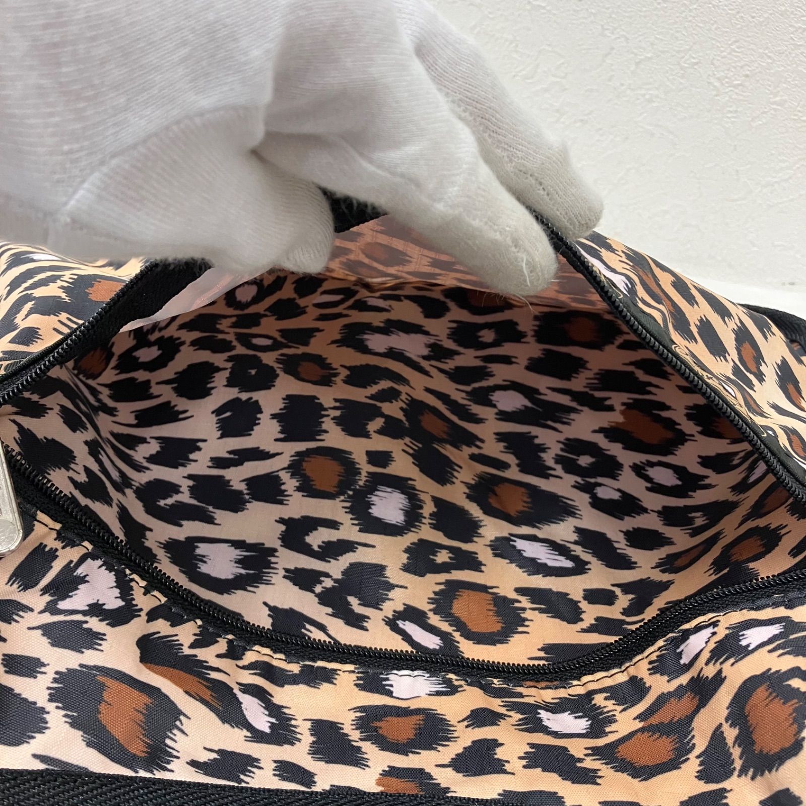 8393 LeSportsac レスポートサック ショルダーバッグ レオパード 豹柄 