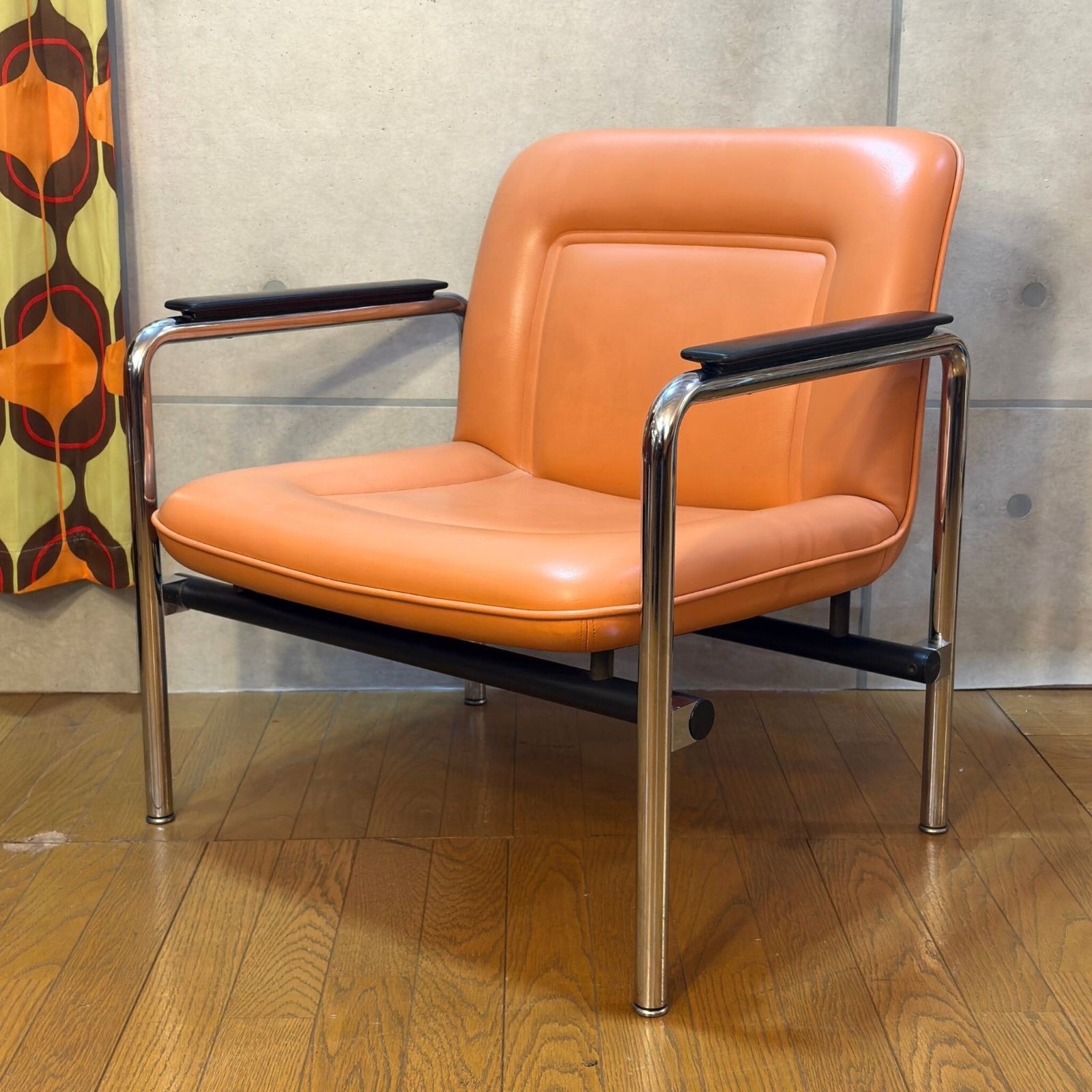 USED】HOUTOKU Lounge Chair DFB10 (Orange) / ホウトク ラウンジ