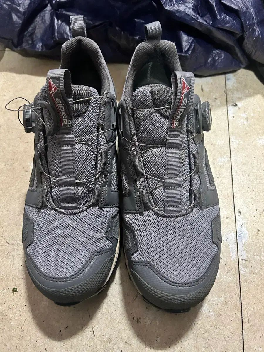 アイダー ユニセックス ガイバー トレッキングシューズ GORE TEX 270 cm