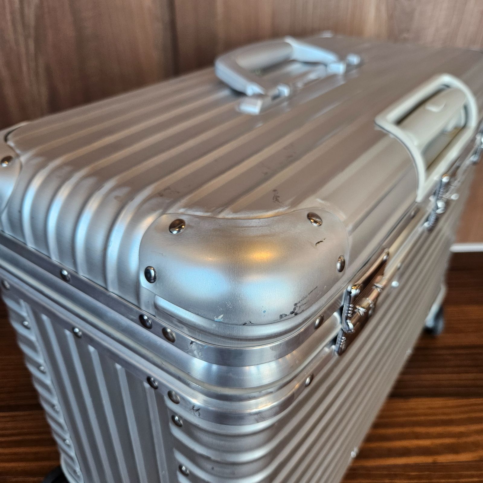 ☆廃盤☆旧ロゴ☆特大サイズ☆リモワRIMOWA☆トパーズ☆パイロット