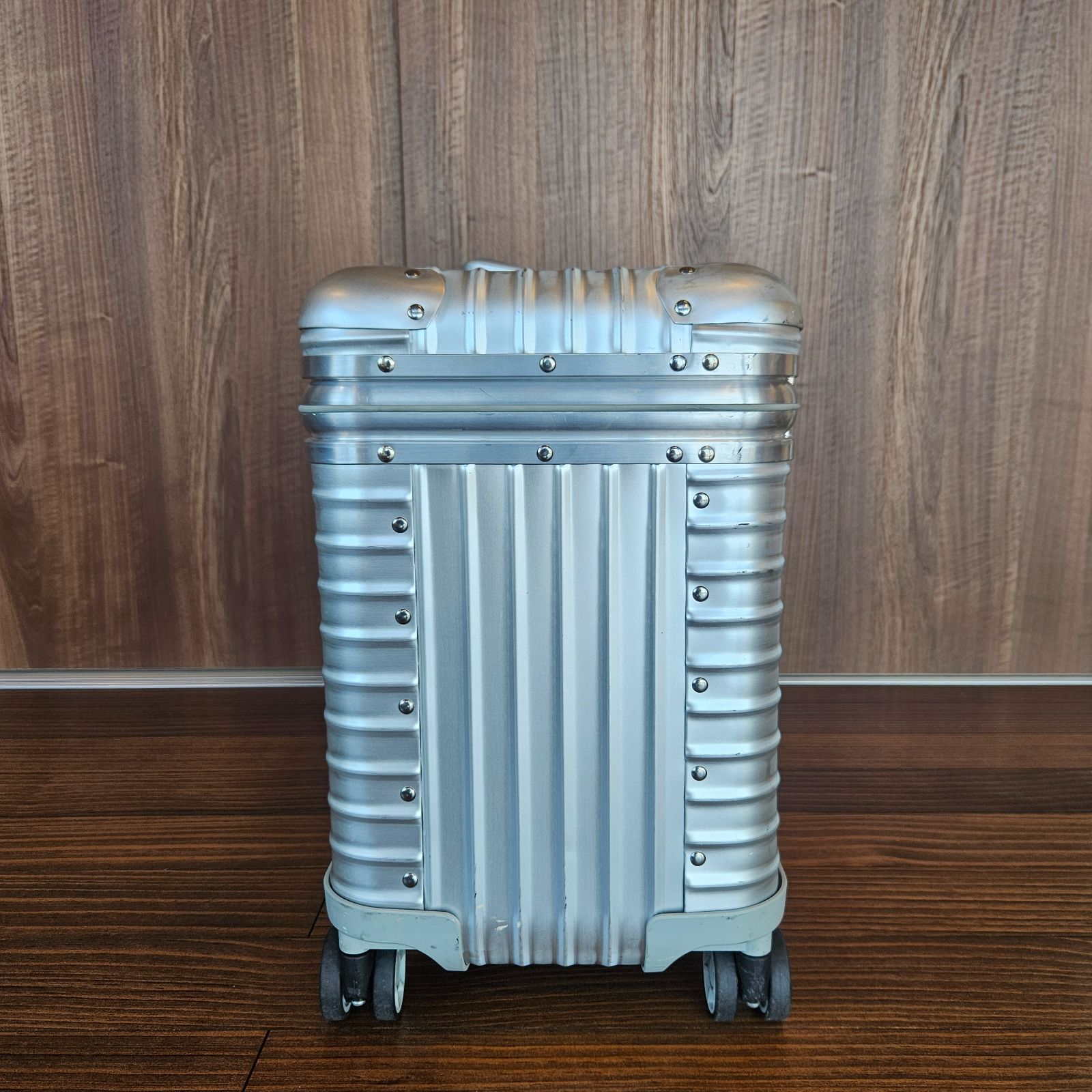☆廃盤☆旧ロゴ☆特大サイズ☆リモワRIMOWA☆トパーズ☆パイロット