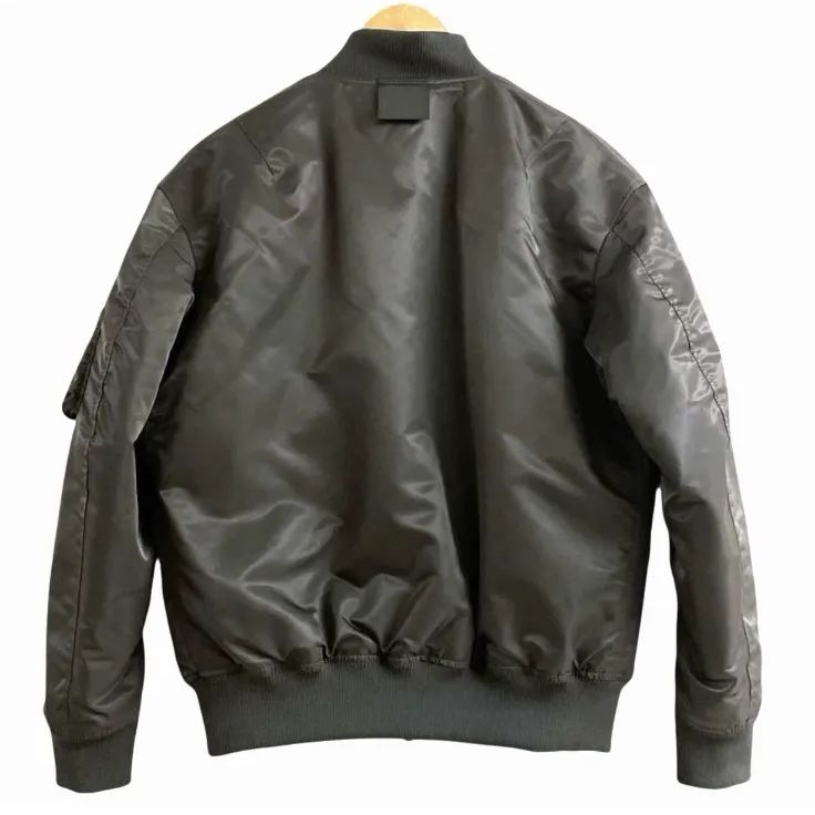 ユニクロ UNIQLO +J ジルサンダー オーバーサイズ MA-1 ダウン