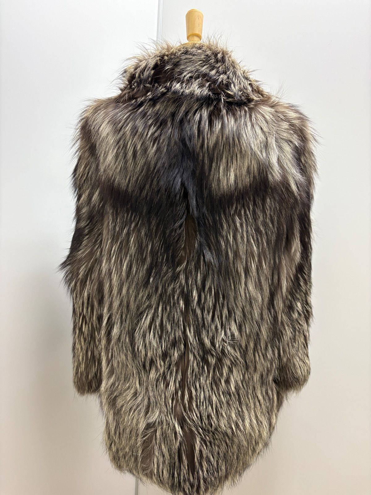 EMBA リアル　フォックスファーコート EMBA フォックスファーコート 毛皮 リアルファー C2601164 - メルカリ