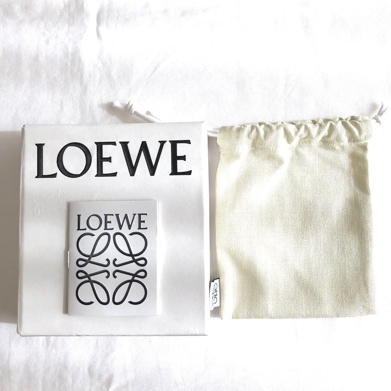 ⭐未使用品⭐ LOEWE アナグラム プレーン カードホルダー カード 