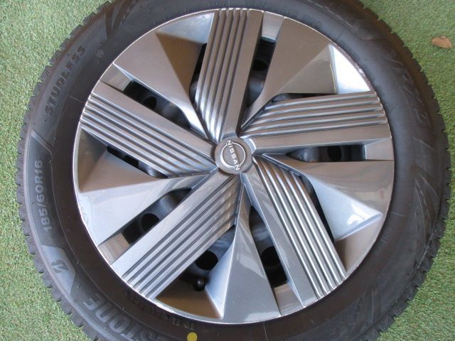 中古】 送料込み 日産純正スチール ノート 185/60R16 スタッドレス