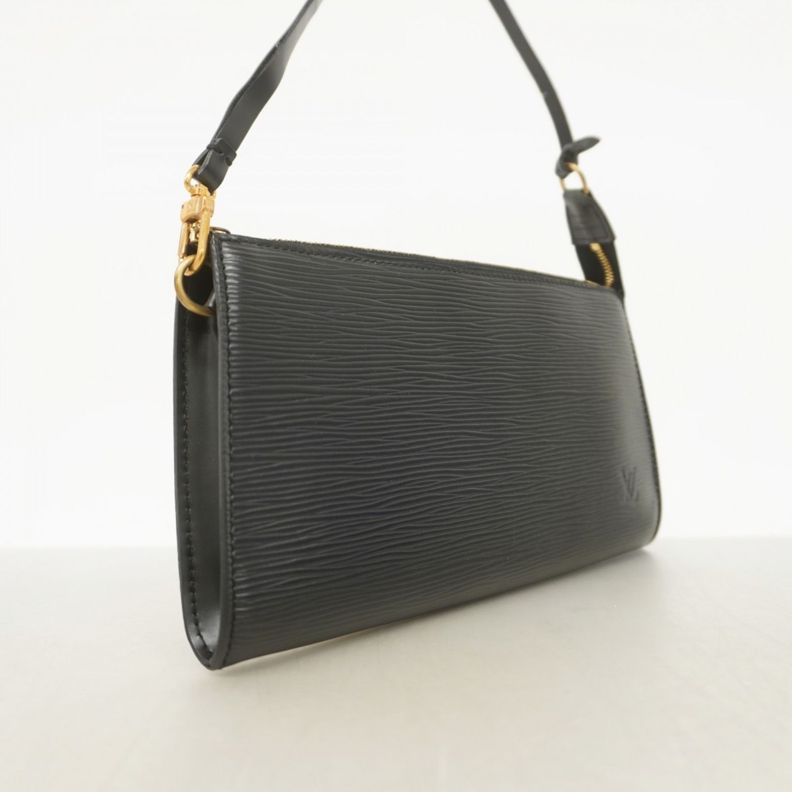 美品 ルイヴィトン エピ ポシェット アクセソワール ブラック M52942 ルイ・ヴィトン(Louis Vuitton) ルイ・ヴィトン バッグ・ポーチ エピ