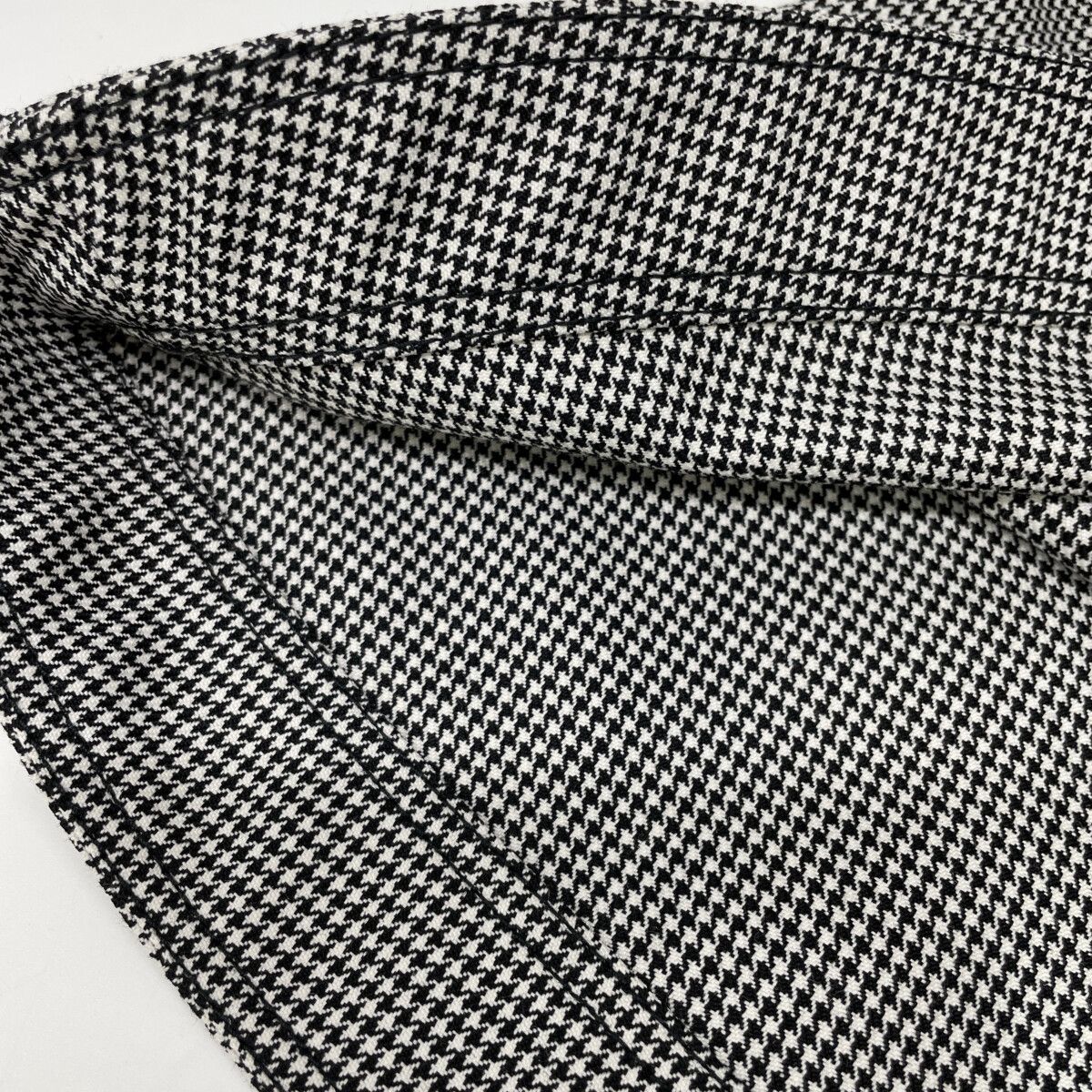 LOEWE ロエベ ｸﾞﾚｰ S540Y08X39 千鳥柄 ﾏｰﾒｲﾄﾞｽｶｰﾄ 34 - メルカリ 