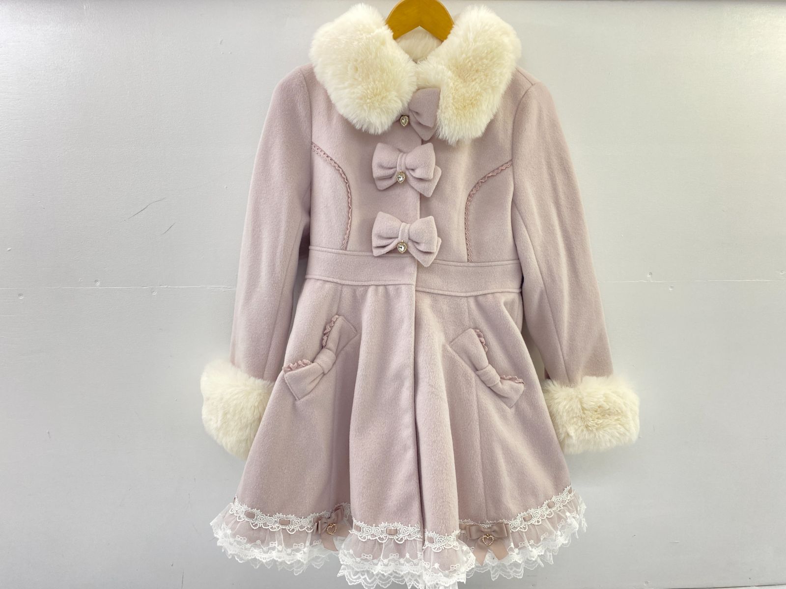 盛岡77-0081] LIZ LISA リズリサ バックティアード リボン コート 441