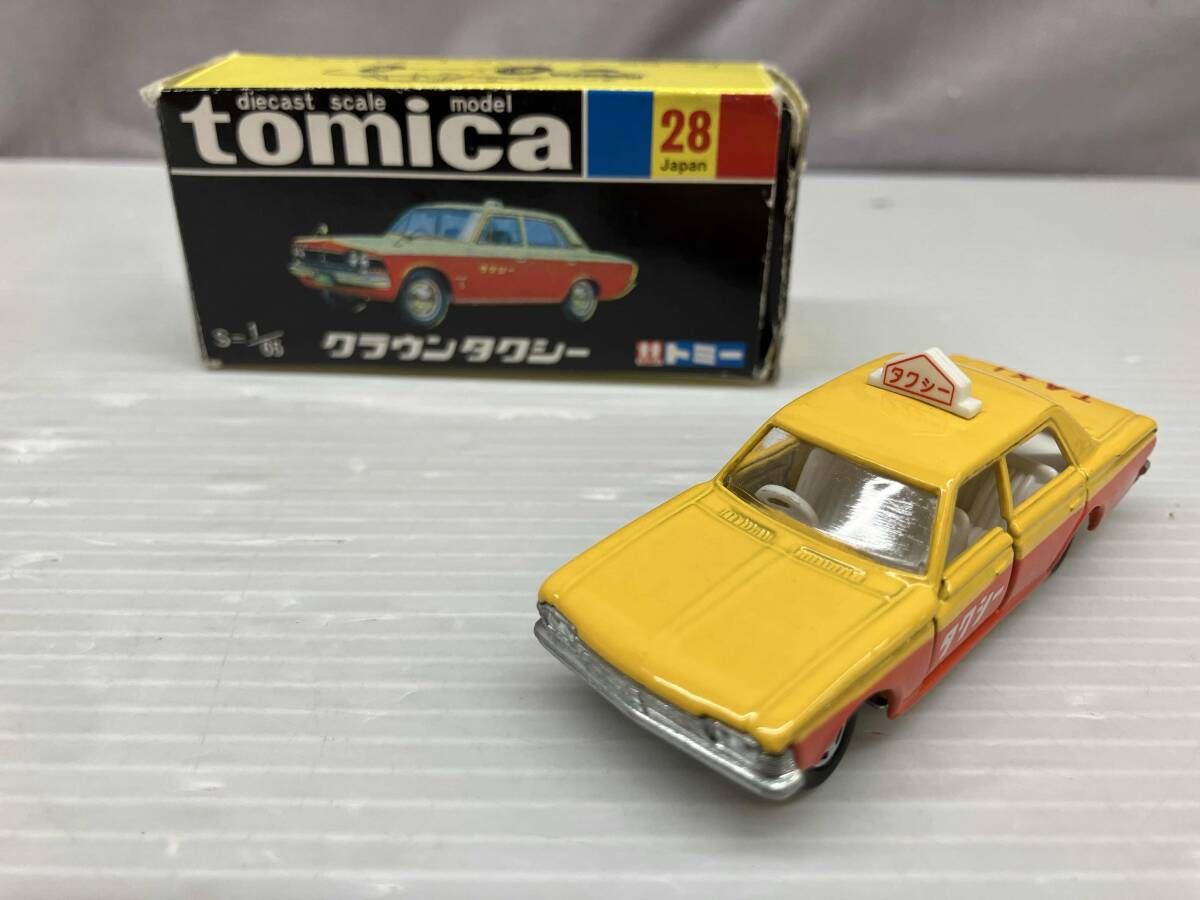 トミカ No.28 トヨタ クラウン タクシー やまぶき色×オレンジ