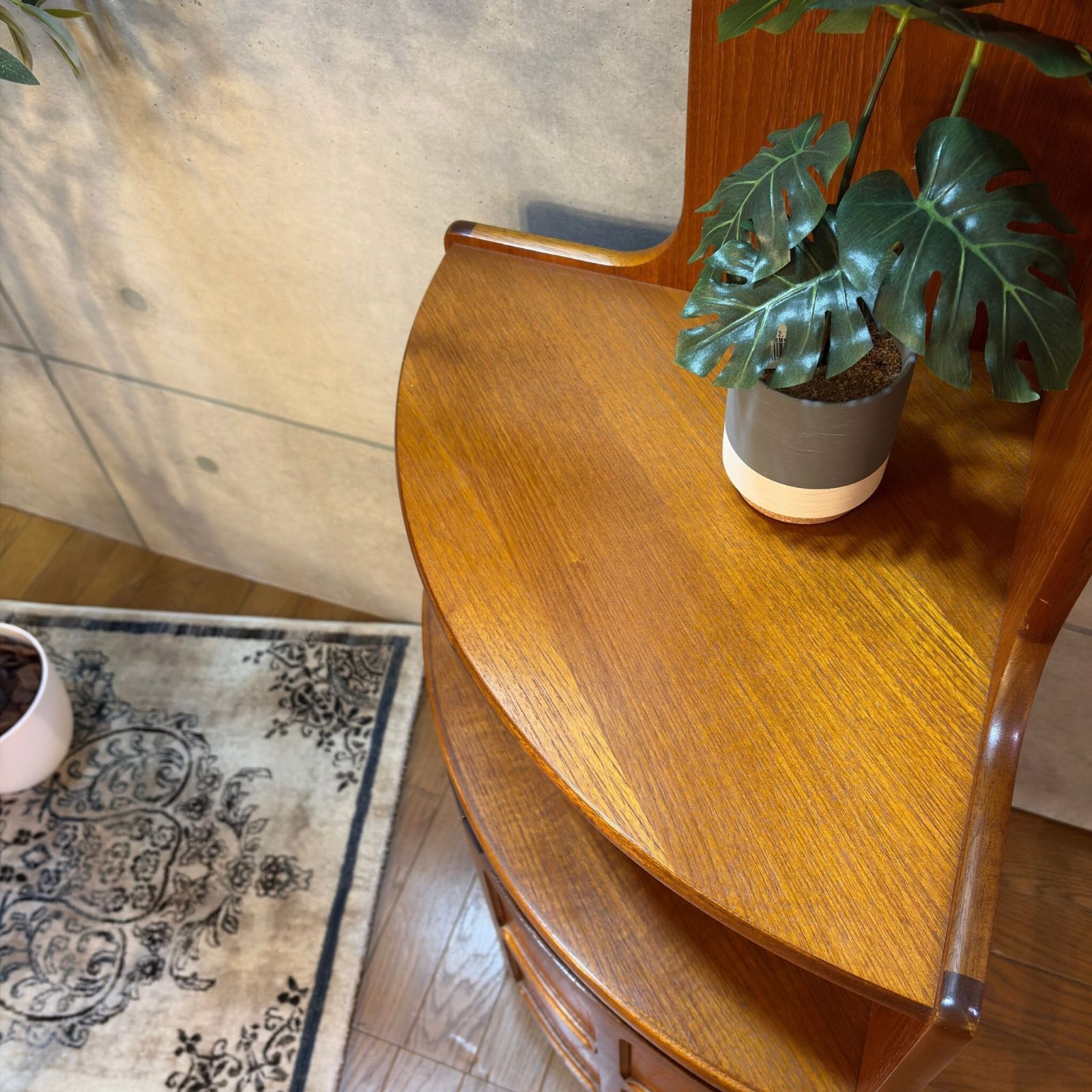 VINTAGE】Nathan Corner Shelf / ネイサン チーク コーナーシェルフ