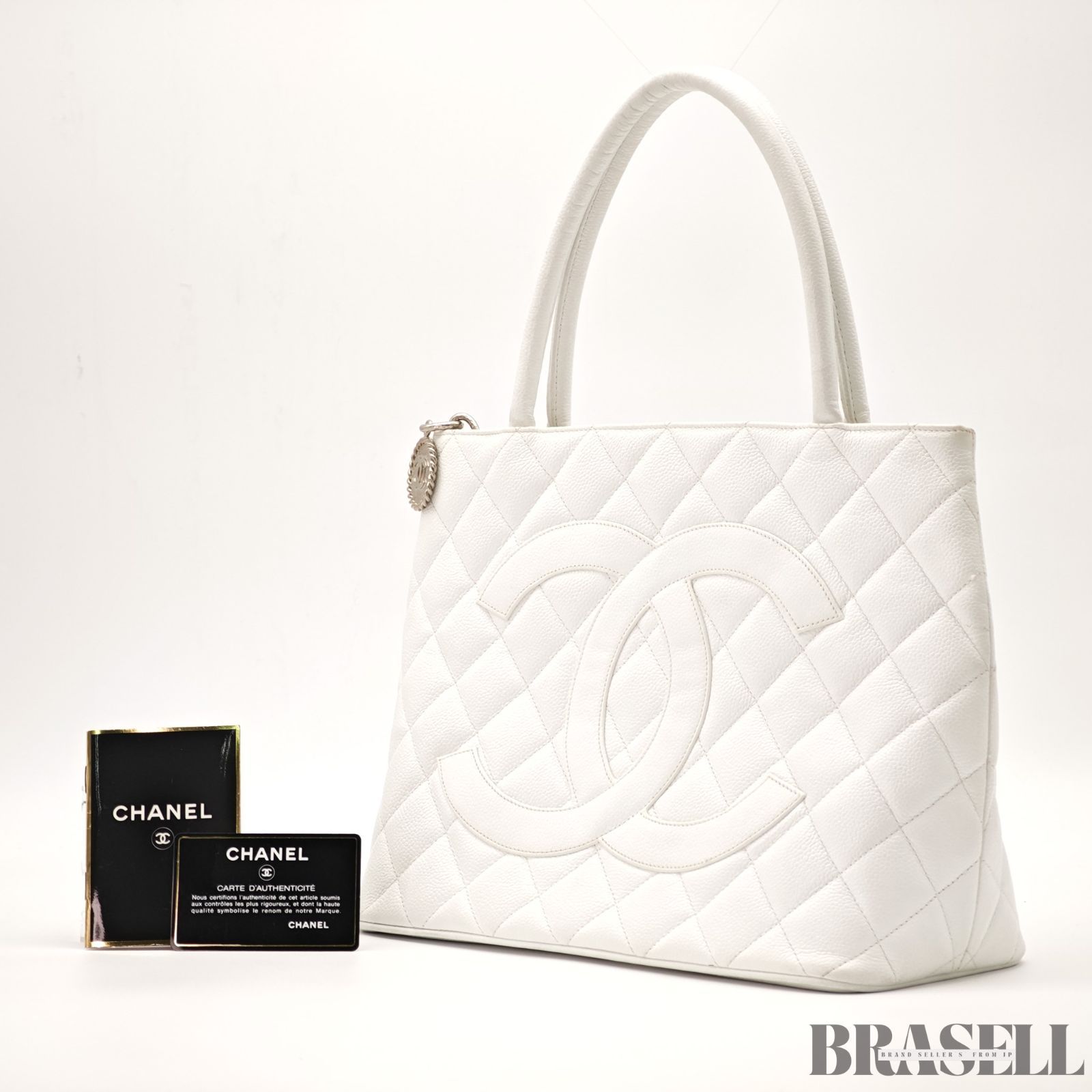 CHANEL 復刻トート キャビアスキン 白 バッグ トートバッグ CHANEL 復刻トート キャビアスキン 白 バッグ トートバッグ