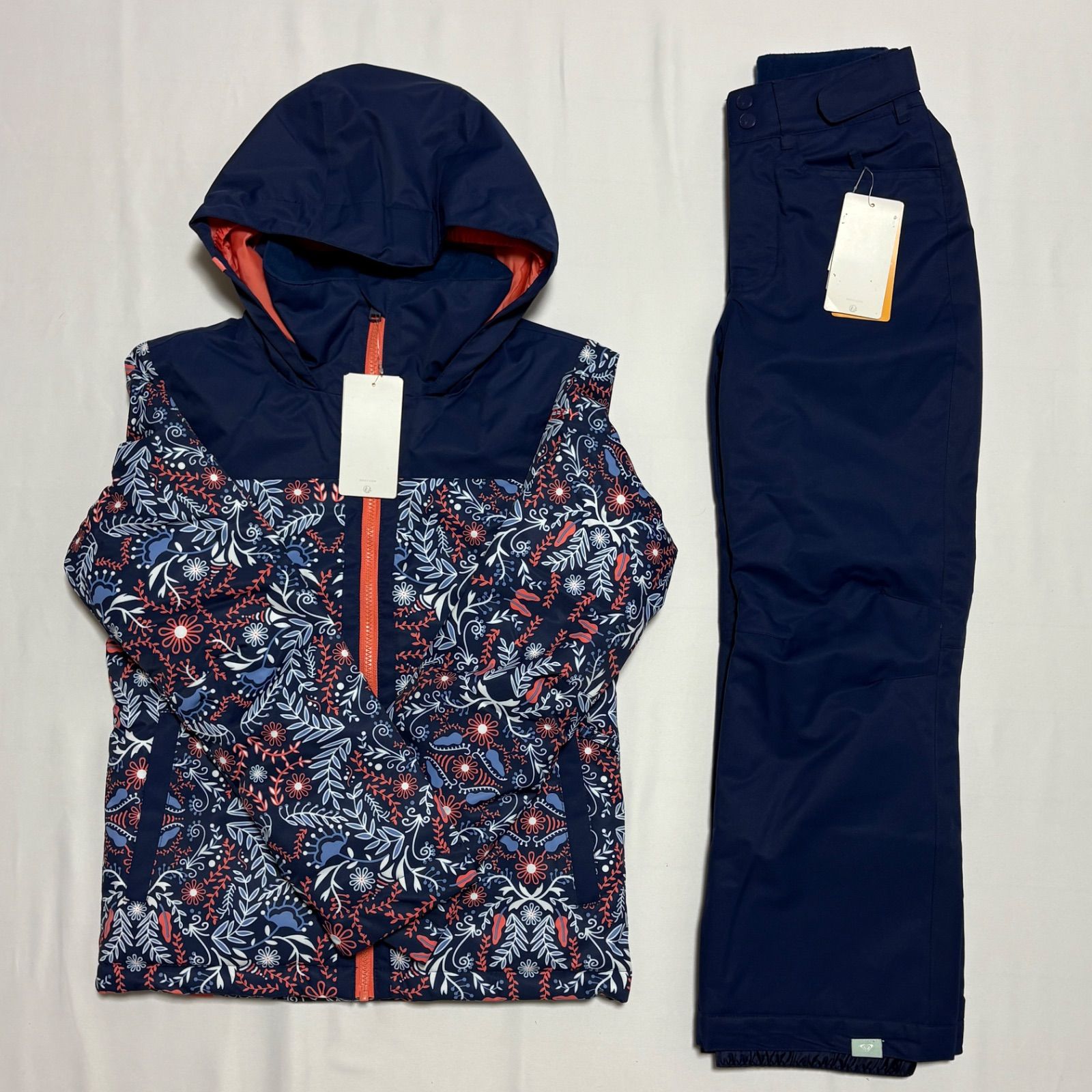 未使用】ROXY ロキシー スノボウェア スノーボード 上下セット サイズ