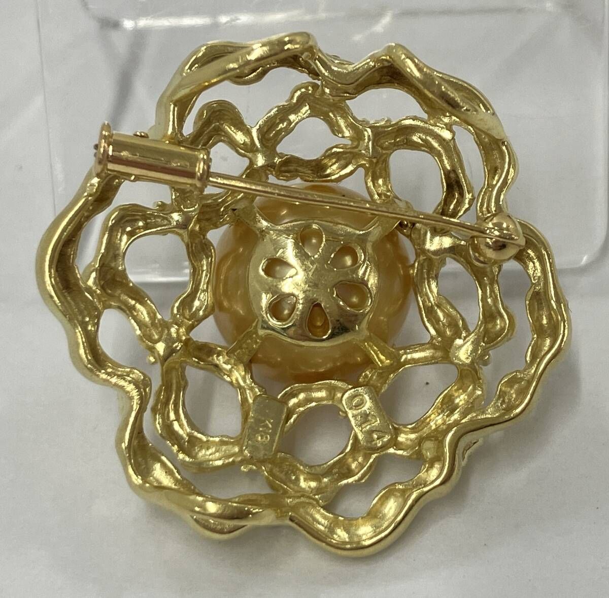 K18 18金 トップブローチ ダイヤ0.14ct 13.6g 南洋真珠 約12.3mm