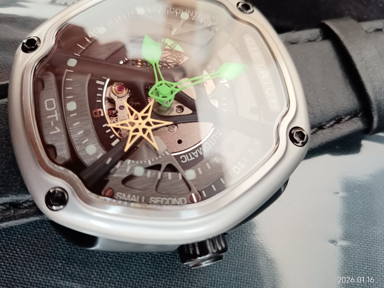  5日間のみ 品 ディートリッヒ DIETRICH オーガニックタイム77 自動巻 箱 ケース 替えバンド 完備 ギャラ お手入れ簡単 自動巻き時計 腕時計(アナログ)