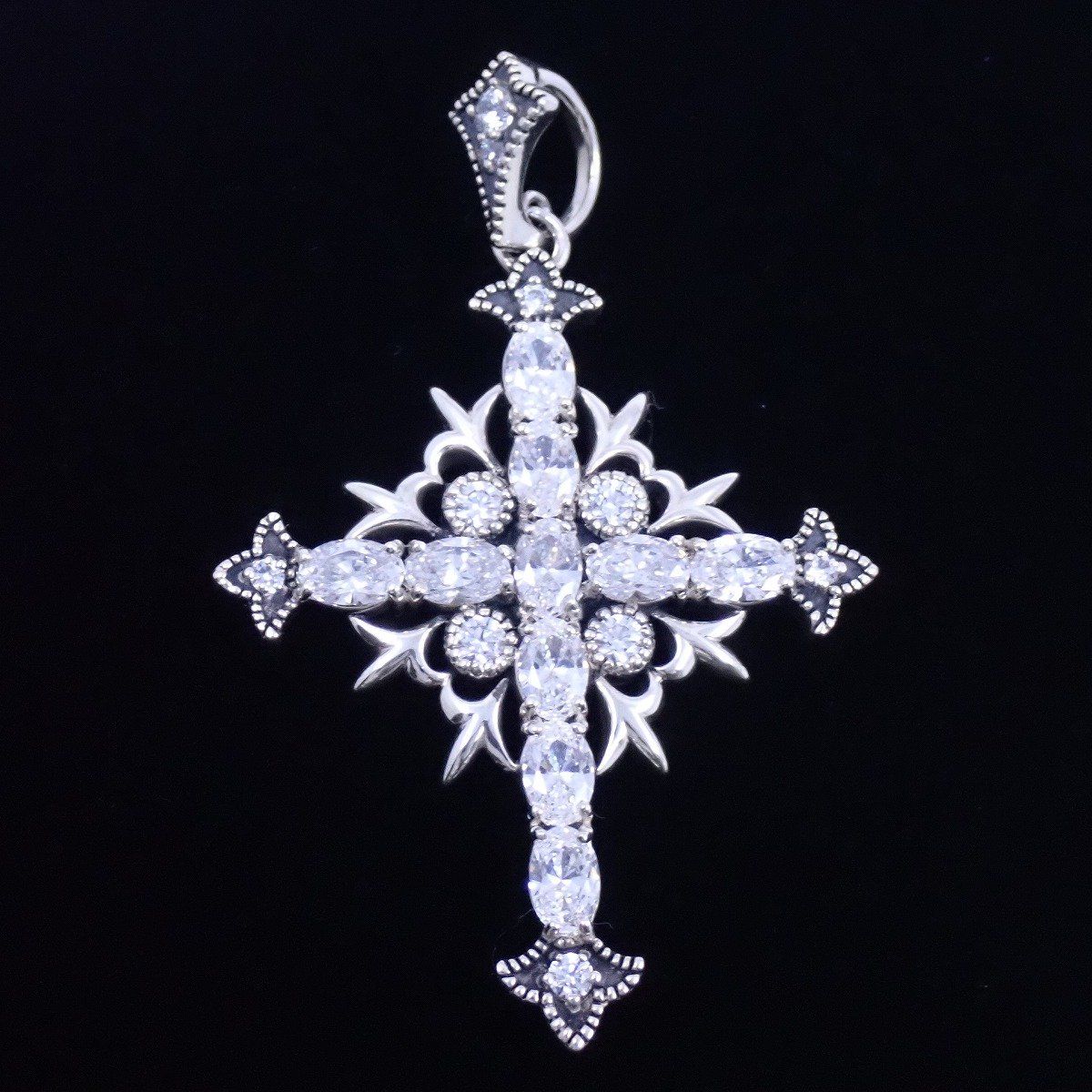 JUSTIN DAVIS ジャスティンデイビス ST.POPE JOHN ペンダントトップ