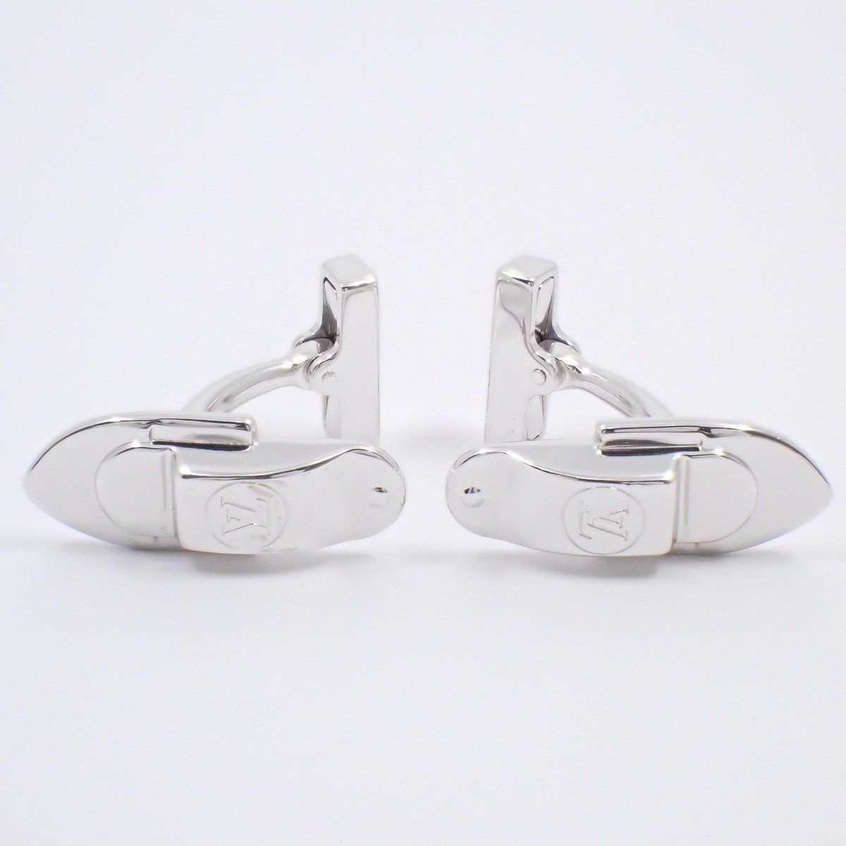 LOUIS VUITTON ルイヴィトン ブトン・ドゥマンシェット・セニョール