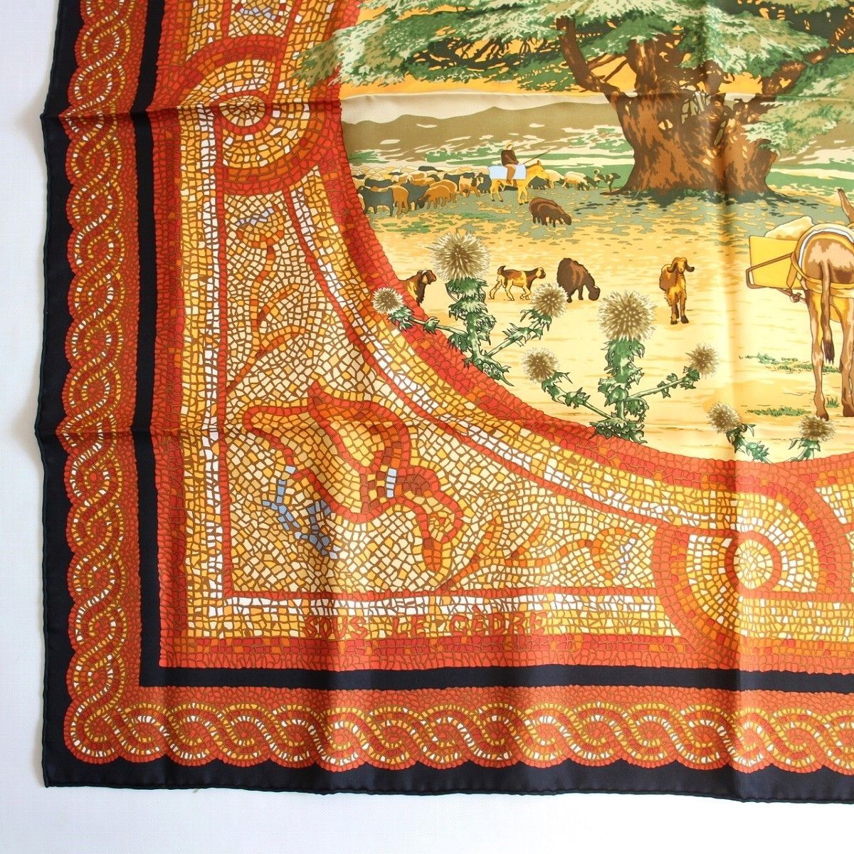 HERMES エルメス カレ 90 スカーフ ヒマラヤ杉の下で ブラック