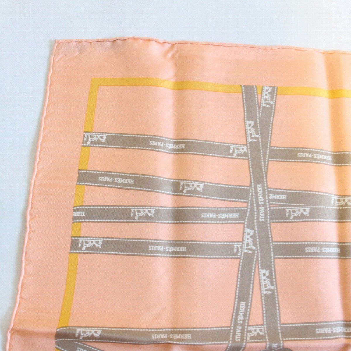 HERMES エルメス カレ 45 スカーフ ガヴロッシュ ボルデュックリボン