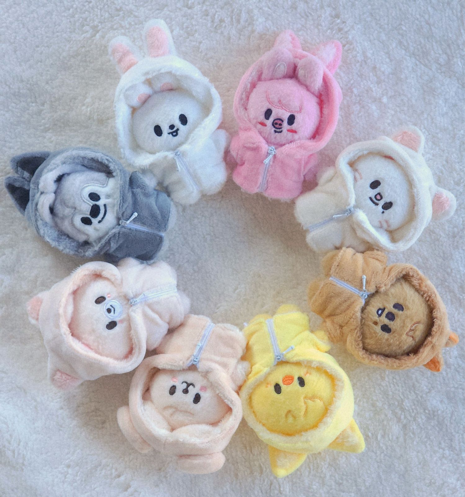 Qoo10 straykids skzoo 10cm ぬいぐるみ ポガリ ぬい服 | SKZOO-10CM