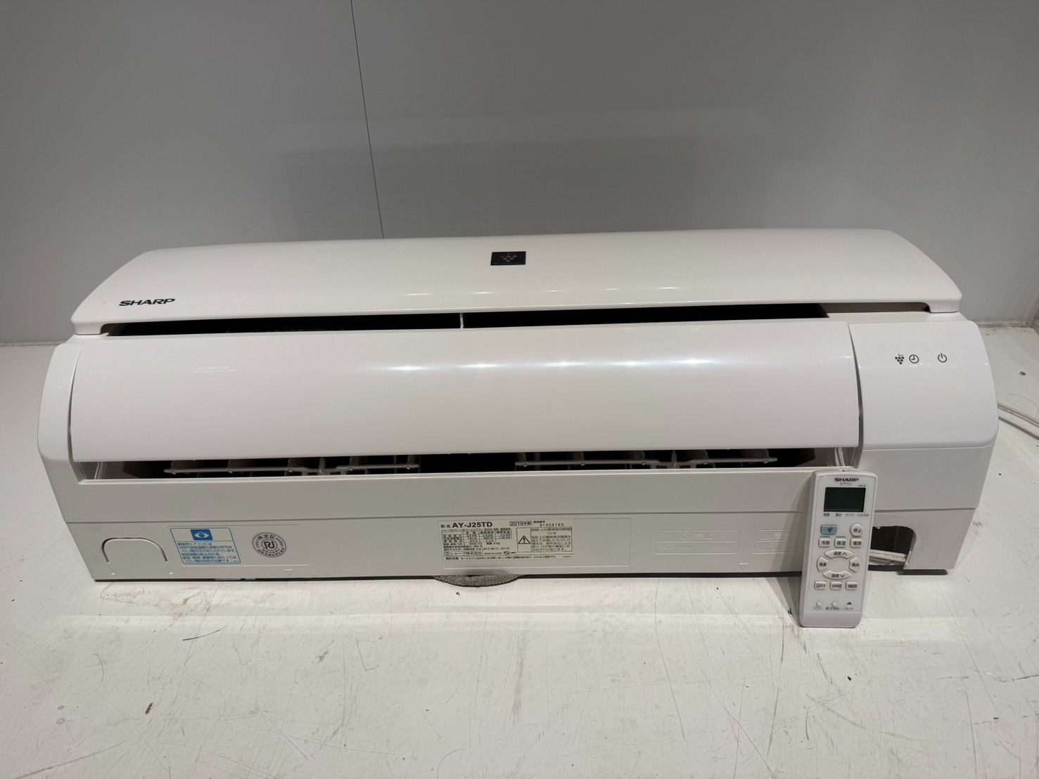 313 SHARP 2019年製エアコン 8～10畳用 整備済み - メルカリ