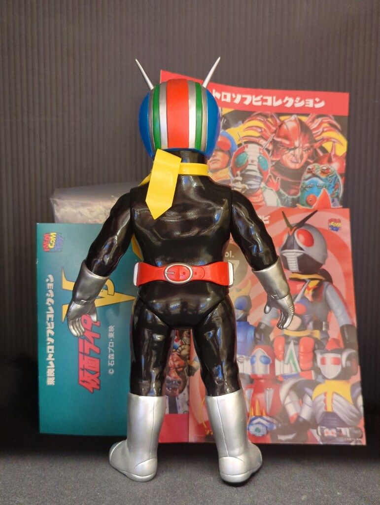 メディコムトイ製 東映レトロソフビコレクション デストロンライダーマン ソフビ 今月公開の東映レトロ彩色サンプルとして、なんと「デストロンライダー