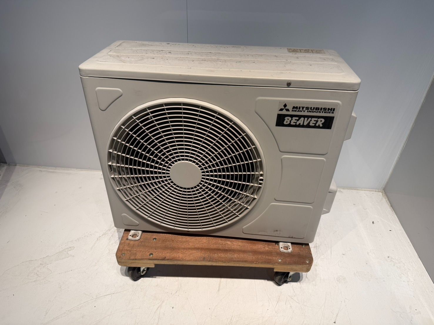 314 MITSUBISHI BEAVER 2020年製エアコン 8～10畳用 整備済み - メルカリ