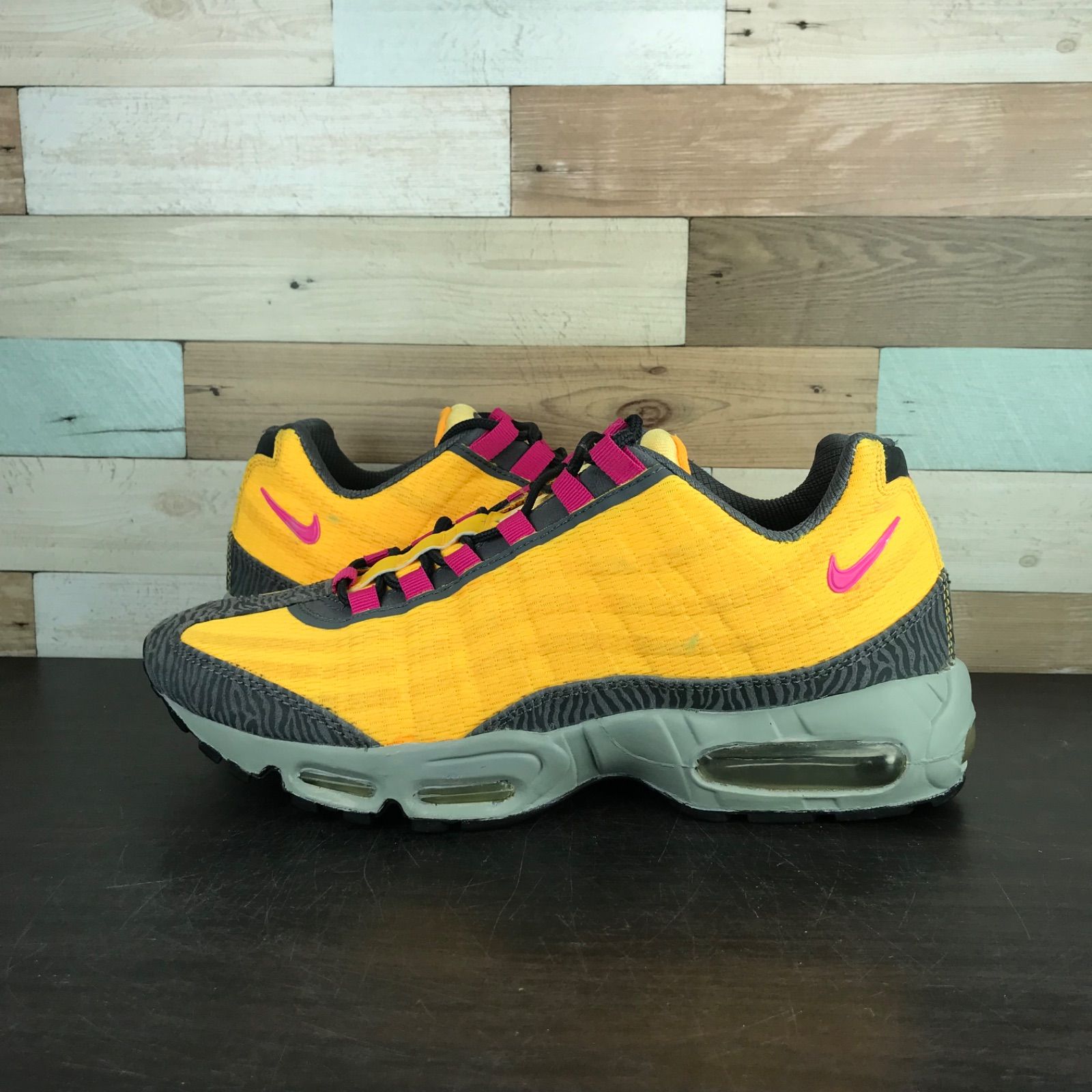 NIKE AIR MAX 95 PREMIUM TAPE ナイキ エア マックス95プレミアム 