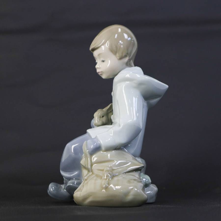 美品】 NAO ナオ by LLADRÓ リヤドロ 男の子とうさぎ フィギュリン 