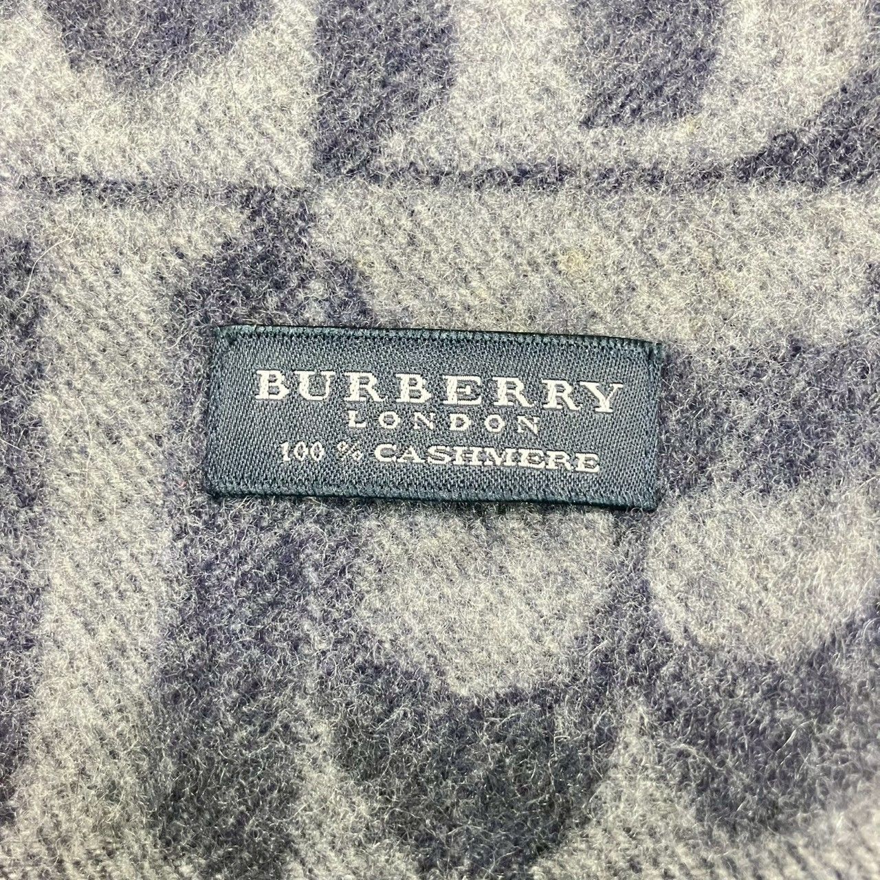 美品 BURBERRY バーバリー ロンドン カシミヤ100% マフラー バーバリーロンドン マフラー カシミヤ100％ B柄 フリンジ ネイビー