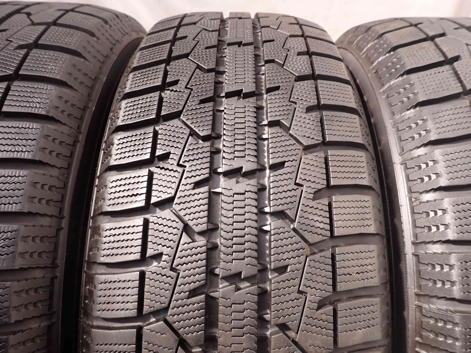 冬4本SET 会社宛送料無料 205/60R16 92Q トーヨー オブザーブ ガリット