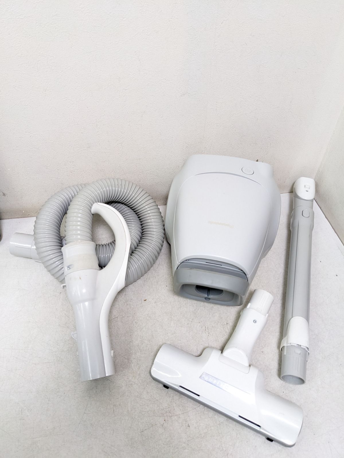 【動作品】Panasonic 電気掃除機 MC-PJ22A-H 2023年製 概要 電気掃除機 MC-PJ22A | 掃除機・クリーナー | Panasonic