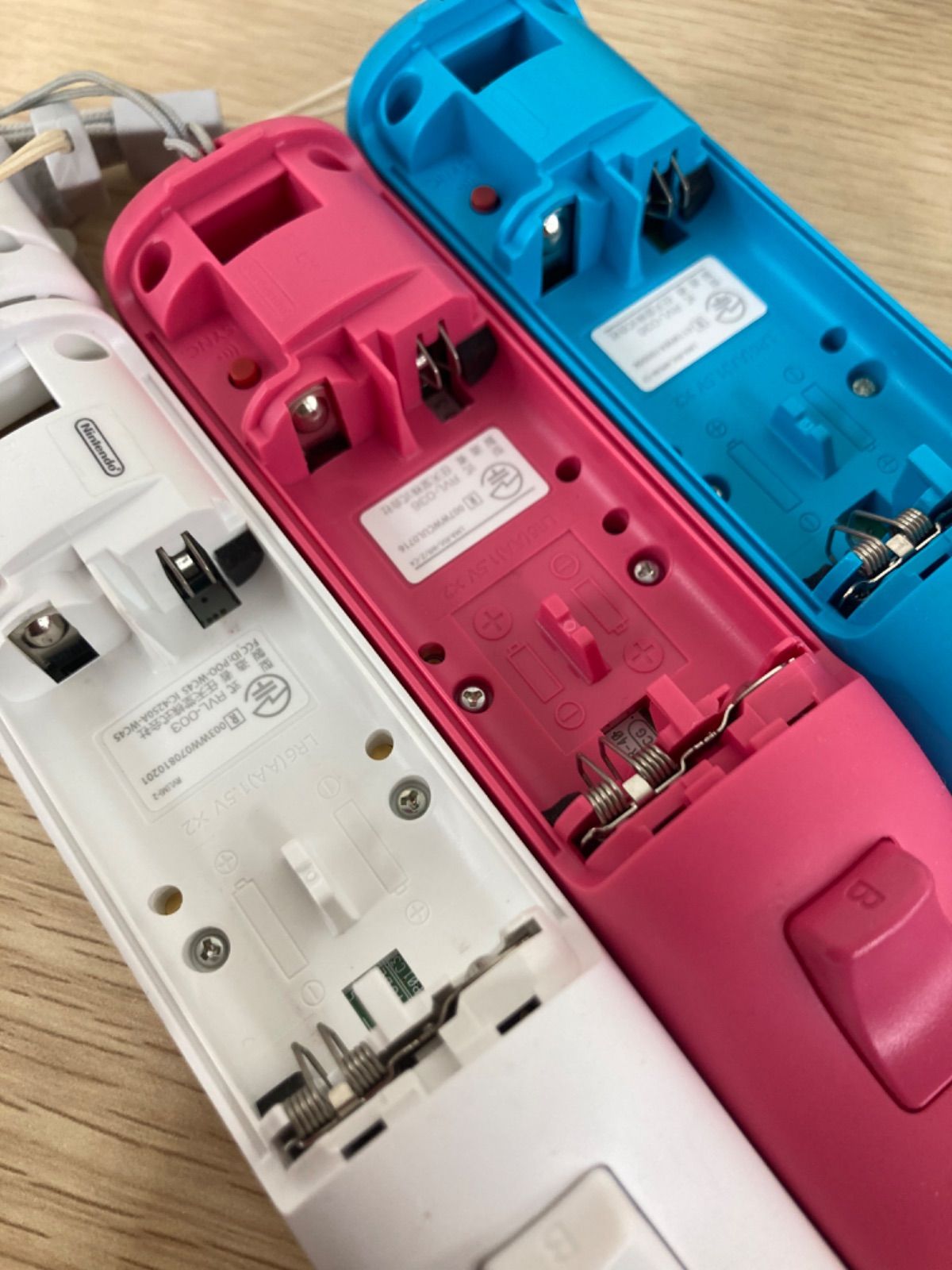  ÷ ０ 初期化済み Wii 本体 ホワイト リモコン コントローラー セット 水色 白色 ピンク ゲーム機本体 2 本体 Wii