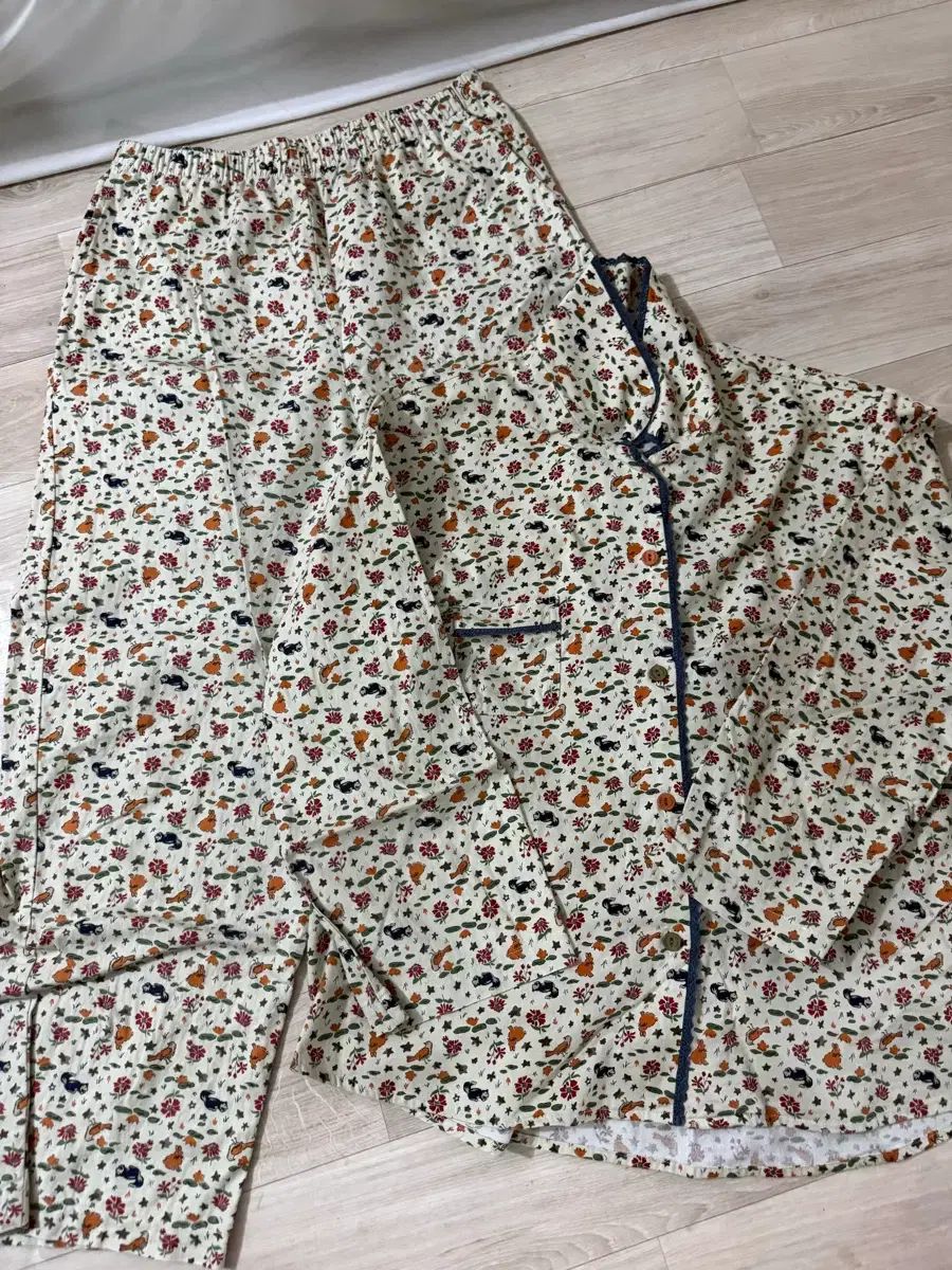 秋春パジャマ