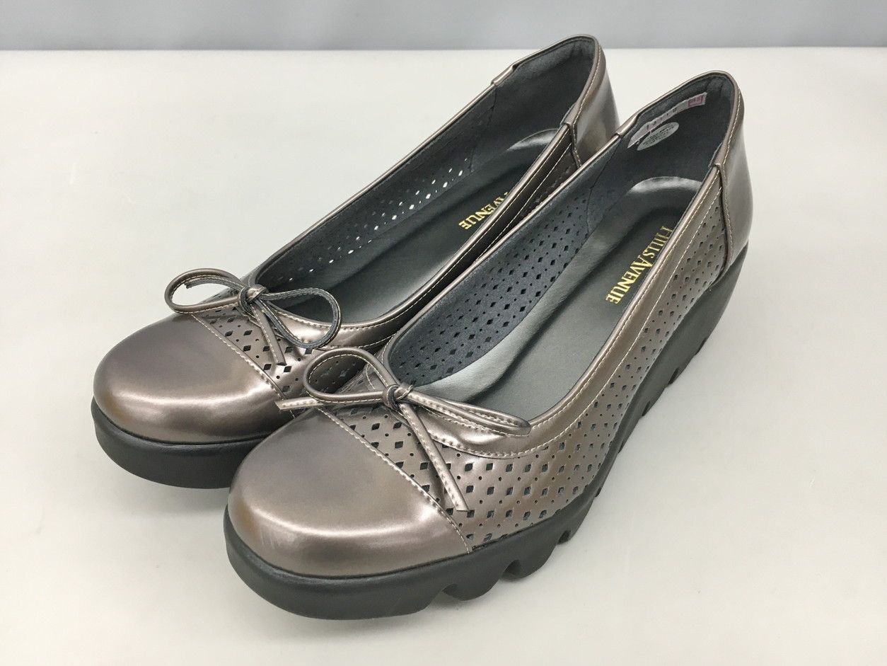 新品未使用　HILLS AVENUE シルバー パンプス　22cm ヒルズアヴェニュー HILLS AVENUE パンプス 24.5cm エタン レディース