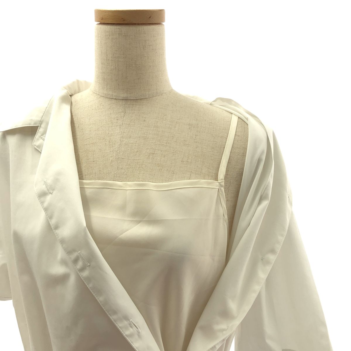 美品】 BLUE LABEL CRESTBRIDGE / ブルーレーベル・クレストブリッジ